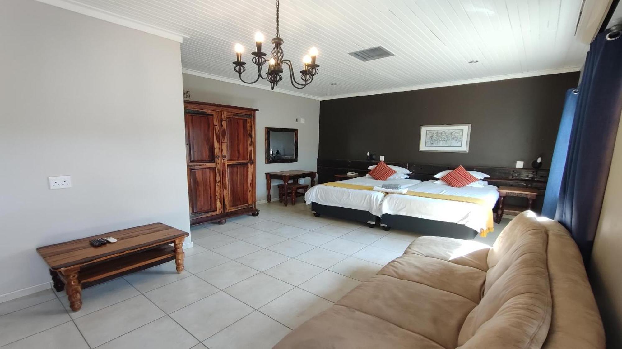 Bird'S Nest Guest House Keetmanshoop Habitación foto