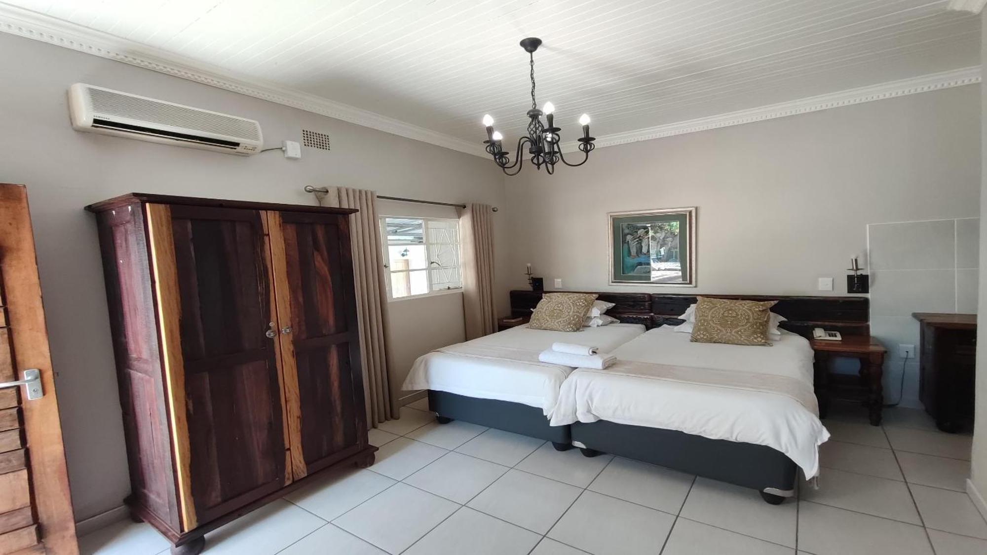 Bird'S Nest Guest House Keetmanshoop Habitación foto